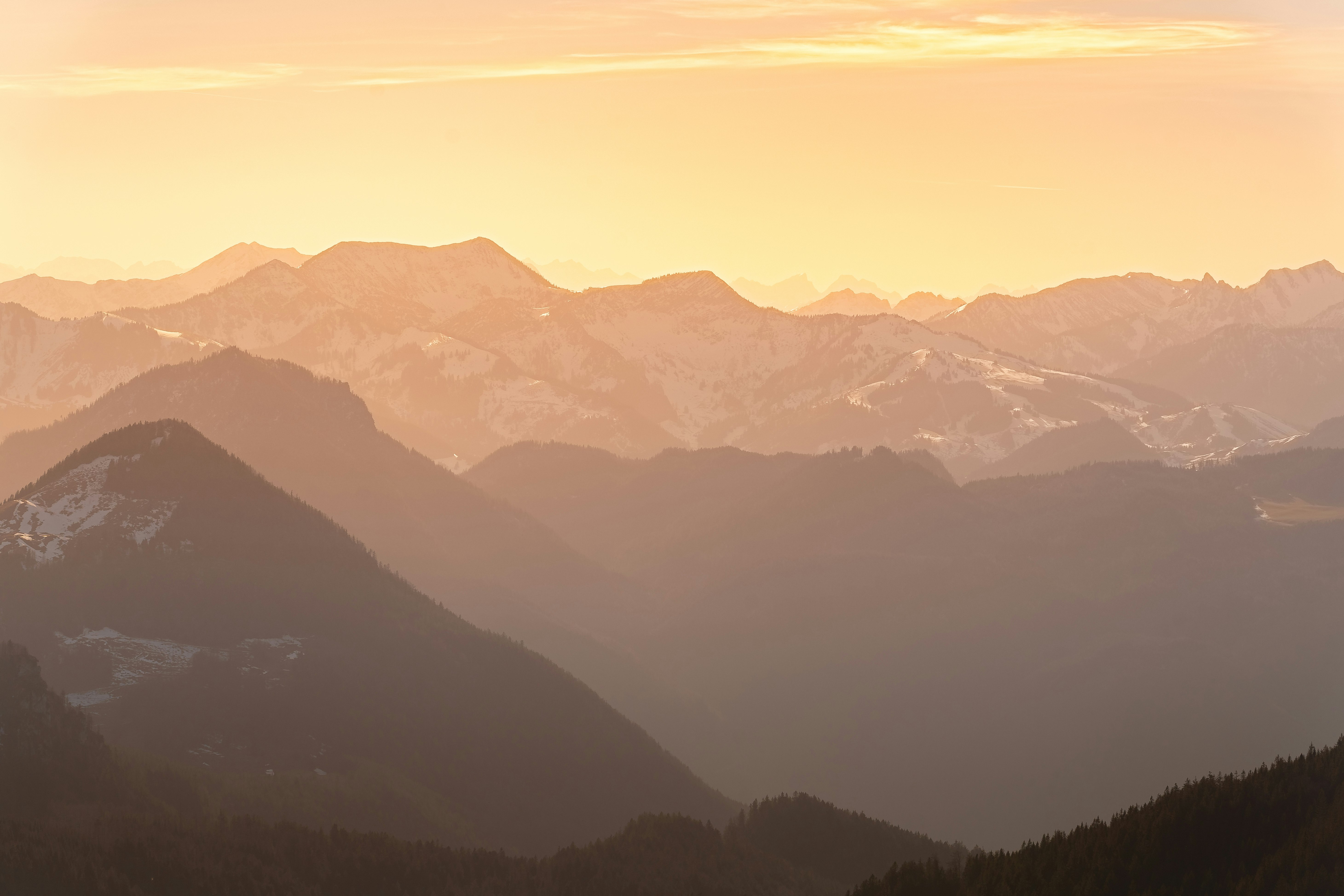 silhouette of mountains during daytime